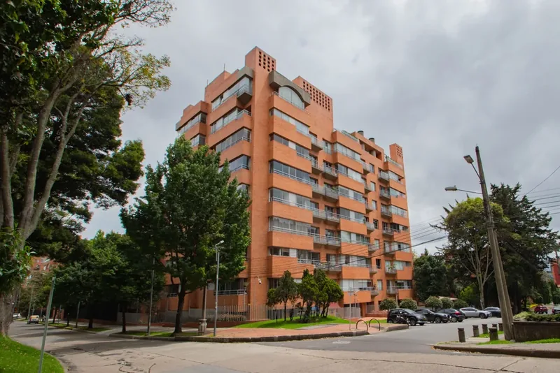 Proyecto TORRE LEGGODT en Calle 93A # 9A-09, El Chicó, Bogotá