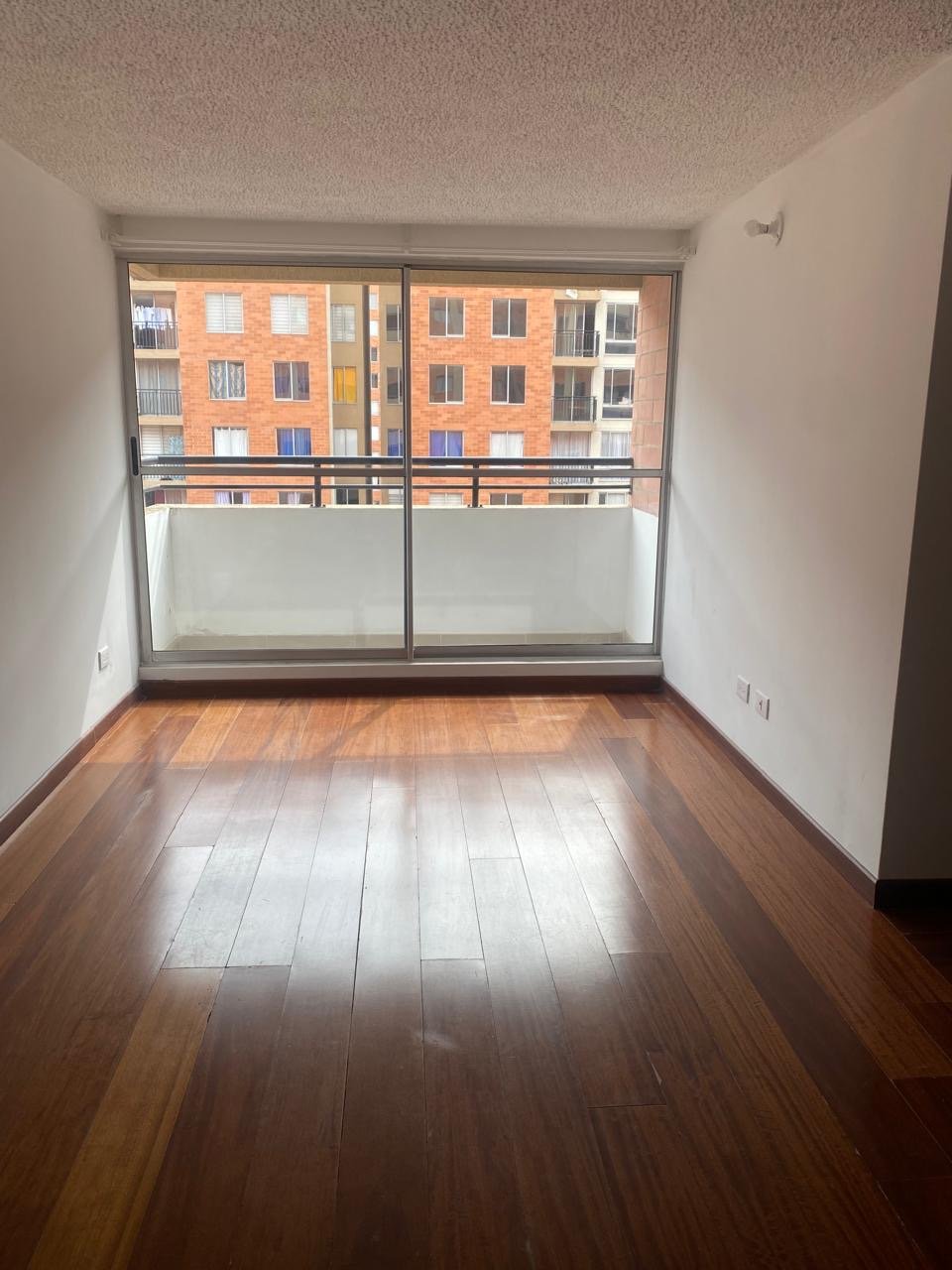 a52e2593-cf13-494d-aa0c-d0bd64304306 (2)